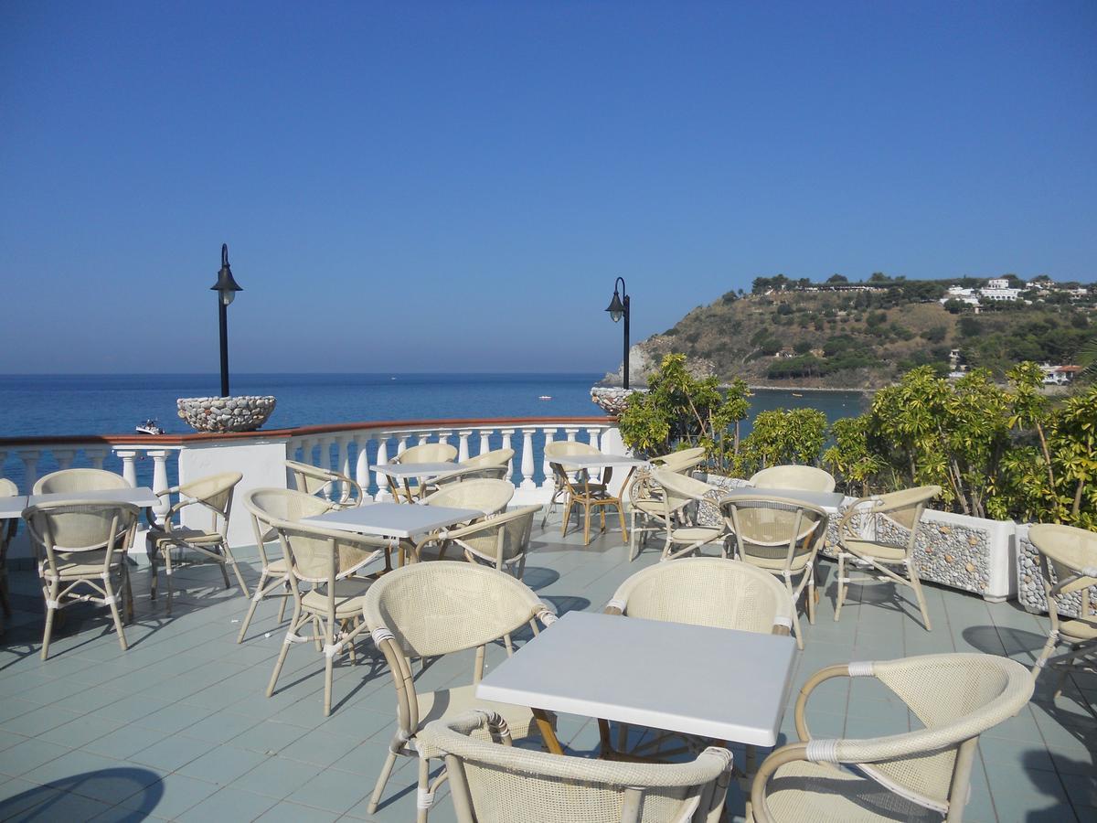 קאפו ואטיצ'אנו Villaggio Albergo Da Ciccio Sul Mare מראה חיצוני תמונה