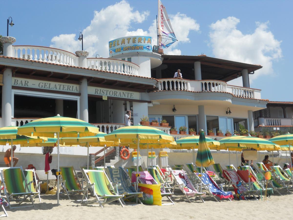 קאפו ואטיצ'אנו Villaggio Albergo Da Ciccio Sul Mare מראה חיצוני תמונה
