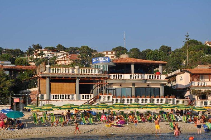 קאפו ואטיצ'אנו Villaggio Albergo Da Ciccio Sul Mare מראה חיצוני תמונה