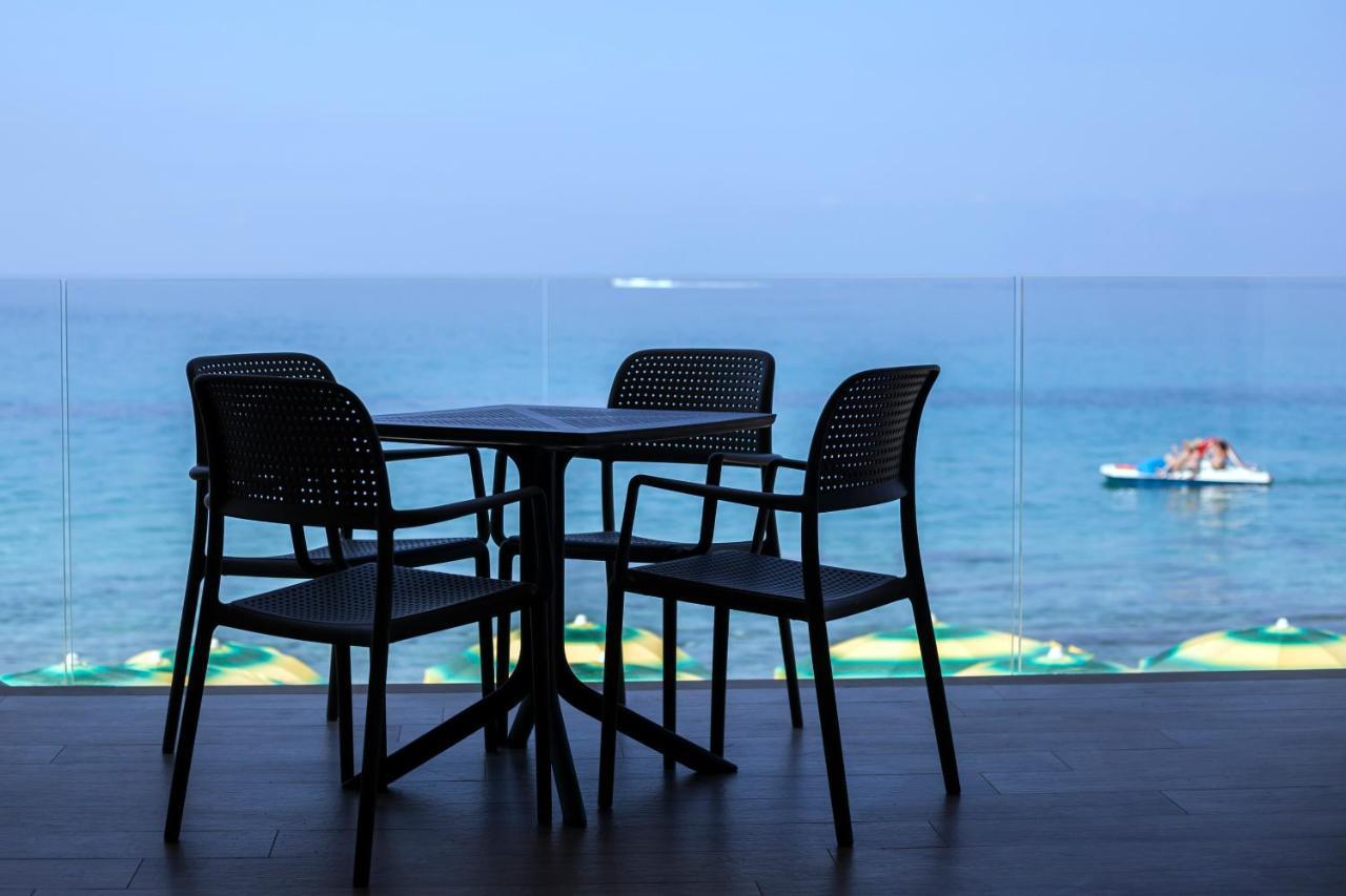 קאפו ואטיצ'אנו Villaggio Albergo Da Ciccio Sul Mare מראה חיצוני תמונה